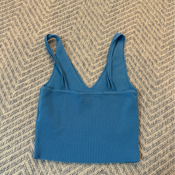 Blue tank top - Picture 5 of 5